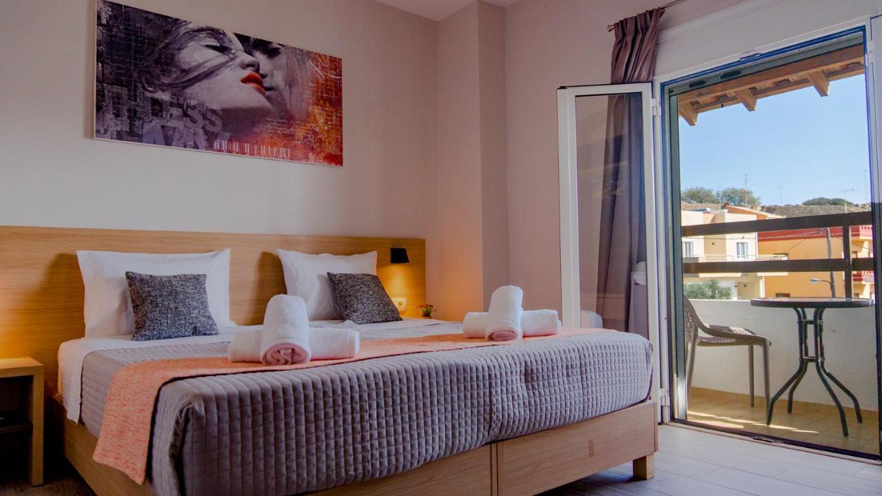 Nicole Rooms Palaiochora Exterior photo